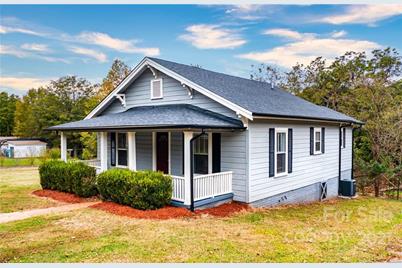 200 W 28th Street - Photo 1