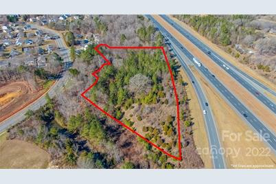 8112 Cambridge Commons Drive, Charlotte, NC 28215 - Photo 13