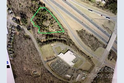 8112 Cambridge Commons Drive, Charlotte, NC 28215 - Photo 3