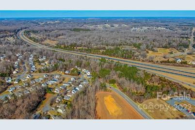 8112 Cambridge Commons Drive, Charlotte, NC 28215 - Photo 11