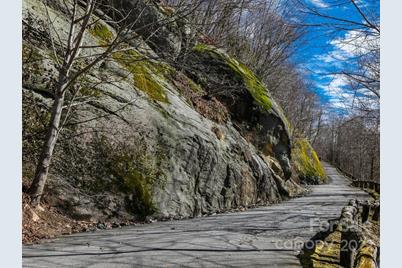 8F Red Bud Lane #8F, Laurel Park, NC 28739 - Photo 11