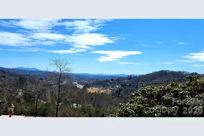 8 English Hills Drive, Asheville, NC 28804 - Photo 15