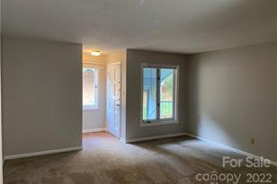 2014 Countrymens Ct, Charlotte, NC 28210 - Photo 5