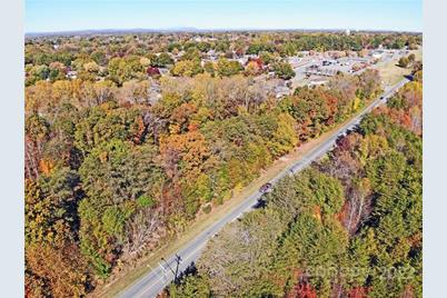 1297 Hwy 150 Bypass, Lincolnton, NC 28092 - Photo 1