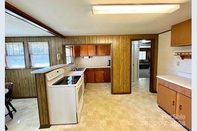 565 Neely Road, Brevard, NC 28712 - Photo 9