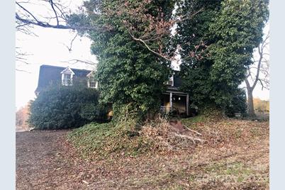 605 Dallas Stanley Highway, Dallas, NC 28034 - Photo 3