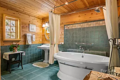 2464 Bridle Ridge Way, Lenoir, NC 28645 - Photo 19