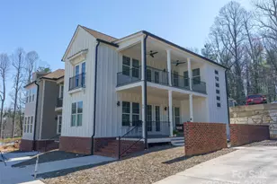 55 Skyvue Ct, Saluda, NC 28773 - Photo 1