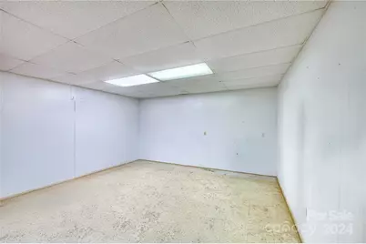 350 Henredon Road, Spruce Pine, NC 28777 - Photo 25