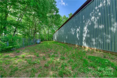 350 Henredon Road, Spruce Pine, NC 28777 - Photo 5