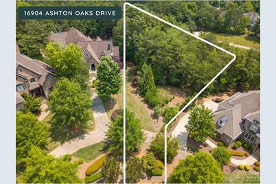 16904 Ashton Oaks Drive, Charlotte, NC 28278 - Photo 7