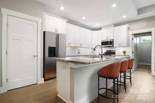 48 Creekside View Dr, Asheville, NC 28804 - Photo 5