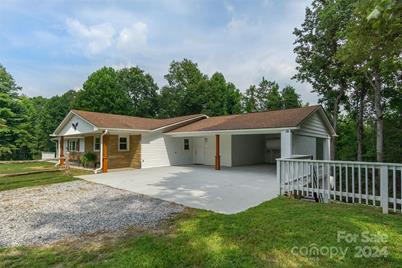 468 Deer Park Lake Road, Spruce Pine, NC 28777 - Photo 1