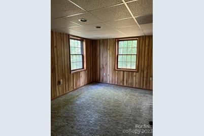 2752 Old Highway 221 None S, Marion, NC 28752 - Photo 33