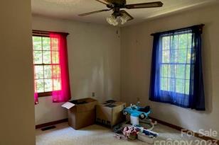 2752 Old Hwy 221 None S, Marion, NC 28752 - Photo 13