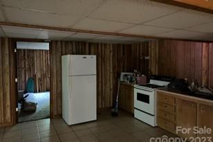 2752 Old Hwy 221 None S, Marion, NC 28752 - Photo 29