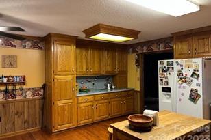 2752 Old Hwy 221 None S, Marion, NC 28752 - Photo 21