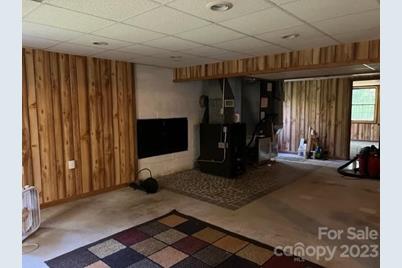 2752 Old Highway 221 None S, Marion, NC 28752 - Photo 35