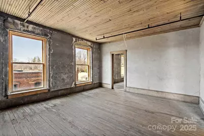 45 Depot Street, Marion, NC 28752 - Photo 37