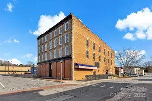 45 Depot St, Marion, NC 28752 - Photo 1