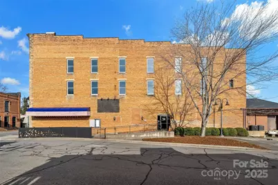 45 Depot Street, Marion, NC 28752 - Photo 5