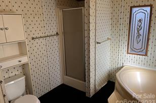 60 Shadowwood Dr, Taylorsville, NC 28681 - Photo 13