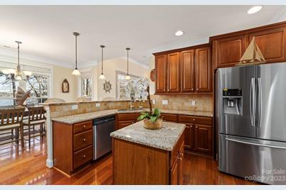 8065 Bay Pointe Drive, Denver, NC 28037 - Photo 9