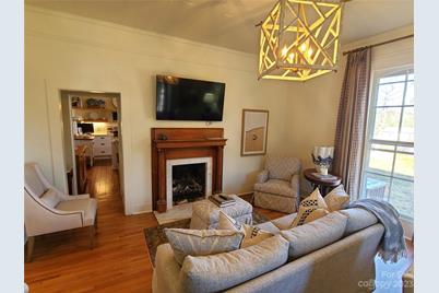 902 N Ashe Avenue, Newton, NC 28658 - Photo 5