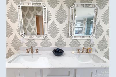 902 N Ashe Avenue, Newton, NC 28658 - Photo 13