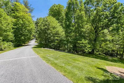 98 Flameleaf Lane, Hendersonville, NC 28739 - Photo 9