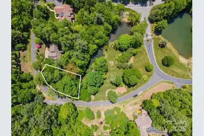 98 Flameleaf Lane, Hendersonville, NC 28739 - Photo 3