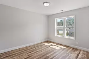 275 Quinn Hill Ln, Mars Hill, NC 28754 - Photo 9