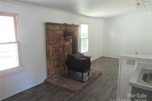664 Woodfin Rd, Sylva, NC 28779 - Photo 9