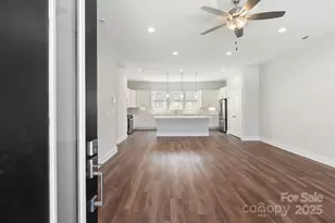 417 Prine Pl, Charlotte, NC 28213 - Photo 5