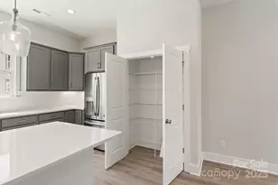 413 Prine Pl, Charlotte, NC 28213 - Photo 17