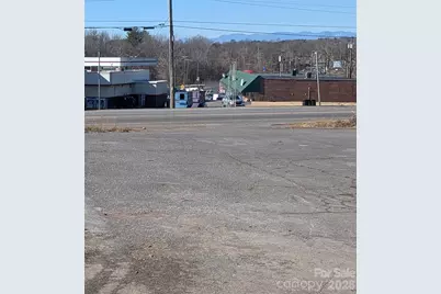 102 Sanford Drive, Morganton, NC 28680 - Photo 7