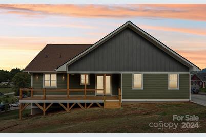 62 Maple Knoll Drive, Hendersonville, NC 28792 - Photo 3