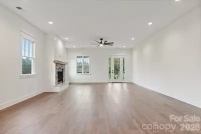 20 Maple Knoll Drive, Hendersonville, NC 28792 - Photo 5