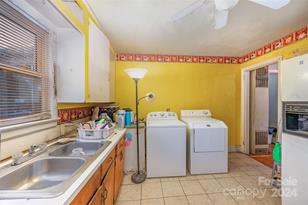 2740 Dogwood Ave, Charlotte, NC 28206 - Photo 13