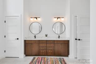 18 Sand Hill Rd, Asheville, NC 28806 - Photo 29