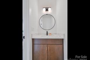 18 Sand Hill Rd, Asheville, NC 28806 - Photo 21