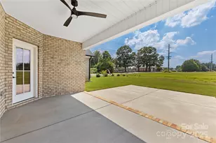 1005 Piper Meadows Dr, Waxhaw, NC 28173 - Photo 5