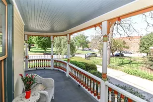 235 Walnut St, Statesville, NC 28677 - Photo 5