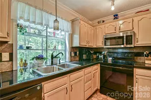 145 Fox Glen Dr, Arden, NC 28704 - Photo 23