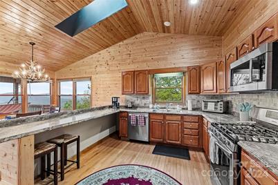 70 Moor Lane, Brevard, NC 28712 - Photo 17