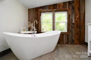 2180 Pigeon Roost Rd, Green Mountain, NC 28740 - Photo 17