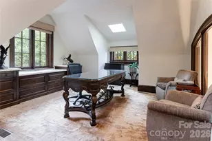 66 N Deerhaven Ln, Asheville, NC 28803 - Photo 15