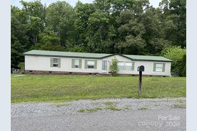 145 Crown Court, Kings Mountain, NC 28086 - Photo 1