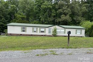 145 Crown Ct, Kings Mountain, NC 28086 - Photo 1