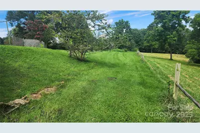 112 Bleynat Street NE, Valdese, NC 28690 - Photo 11